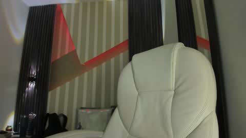 Emily online show from March 2026 01:13:01 AM