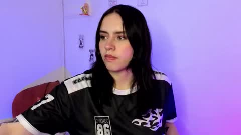 Emily Lindey online show from February 2026 04:42:02 AM