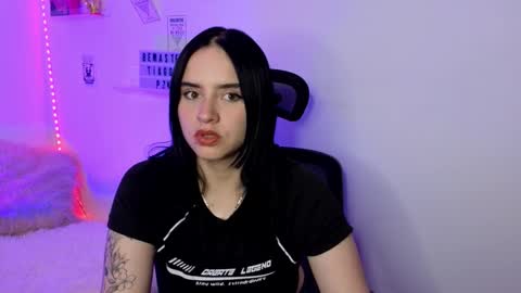 Emily Lindey online show from March 2026 05:35:02 AM