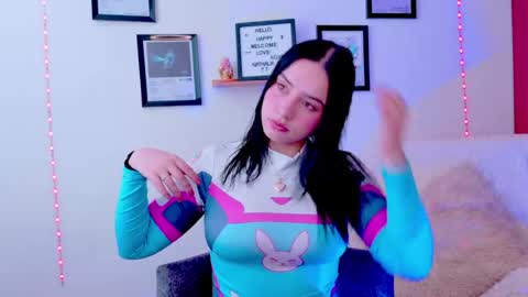 Snapshot of emily_lindey_ chatting on July 2026 04:03:02 PM Emily Lindey online show from July 2026 04:03:02 PM