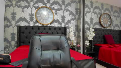 Emily online show from February 2025 03:26:01 PM