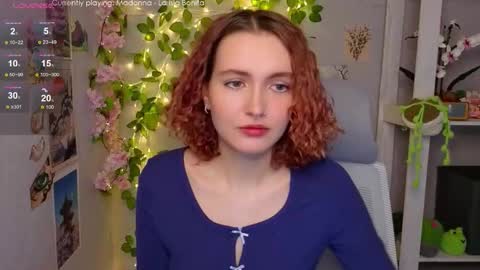 Snapshot of emily_lune chatting on March 2026 08:18:01 AM Emily online show from March 2026 08:18:01 AM