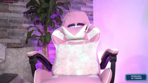 Emily online show from April 2026 12:46:02 AM