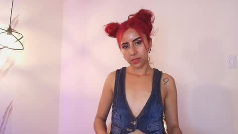     online show from March 2025 02:40:01 PM