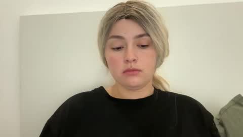 emily_morning_dew online show from October 2025 06:02:02 AM