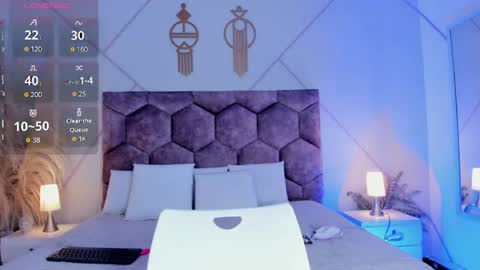 emily_nova_ online show from June 2026 12:29:01 PM
