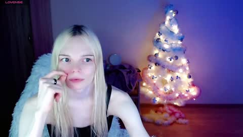 Lia online show from December 2024 11:49:02 PM