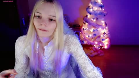 Lia online show from December 2024 09:22:02 PM