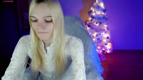 Lia online show from December 2024 02:59:02 PM