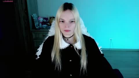Lia online show from February 2025 11:23:02 PM