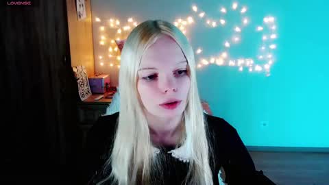Lia online show from February 2025 09:47:02 PM
