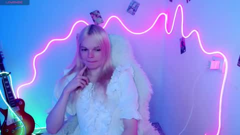 Lia online show from October 2025 06:56:01 PM