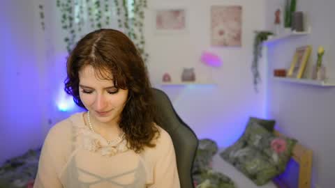 Snapshot of emily_paris18 chatting on June 2026 01:39:01 PM emily_paris18 online show from June 2026 01:39:01 PM