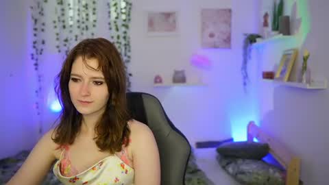 Snapshot of emily_paris18 chatting on June 2026 12:26:02 PM emily_paris18 online show from June 2026 12:26:02 PM