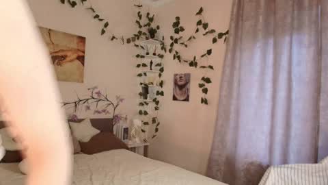 emily_relishh online show from September 2025 01:16:02 PM