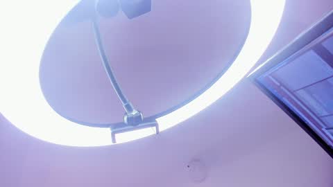 Snapshot of emily_roux chatting on December 2024 07:27:01 AM EMILY online show from December 2024 07:27:01 AM