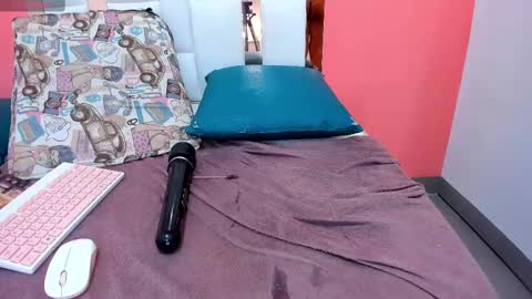 Emily online show from March 2025 02:32:01 PM