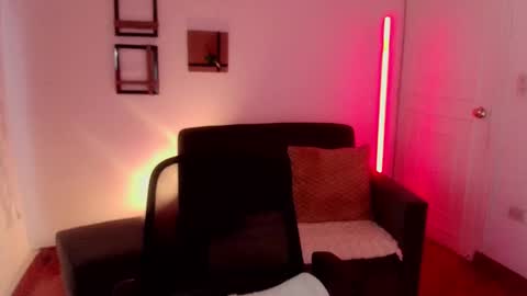 Emily  Swan online show from February 2025 04:21:01 PM