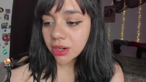 Snapshot of emily_vader chatting on June 2026 02:33:01 AM emily_vader online show from June 2026 02:33:01 AM