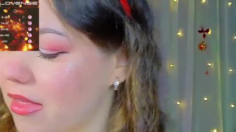 Snapshot of emilyart_ chatting on January 2025 08:15:01 PM artist Emily online show from January 2025 08:15:01 PM