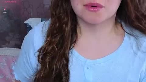 Snapshot of emilyart_ chatting on August 2026 04:14:01 AM artist Emily online show from August 2026 04:14:01 AM