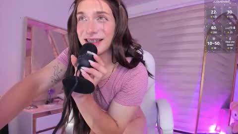 EMILY RAFFS online show from January 2026 09:02:02 AM