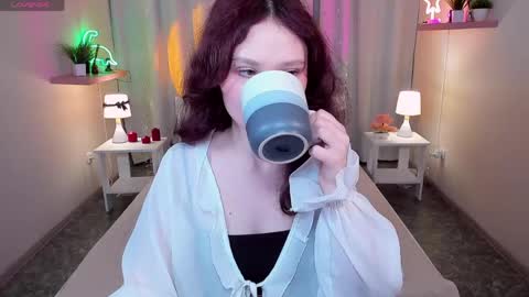Snapshot of emilychaves chatting on June 2026 08:06:01 AM Emilyhaves online show from June 2026 08:06:01 AM