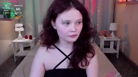 Snapshot of emilychaves chatting on June 2026 10:02:02 AM Emilyhaves online show from June 2026 10:02:02 AM