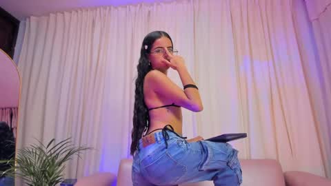 Sweet Emily online show from March 2026 07:13:02 PM