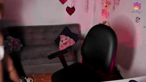 Emily online show from April 2026 05:49:01 AM