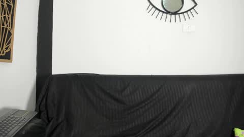 Emily online show from April 2026 11:21:01 AM