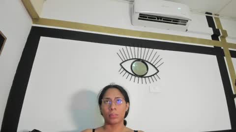 Snapshot of emilygomezz chatting on May 2026 11:38:02 AM Emily online show from May 2026 11:38:02 AM