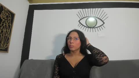Snapshot of emilygomezz chatting on June 2026 11:09:01 AM Emily online show from June 2026 11:09:01 AM