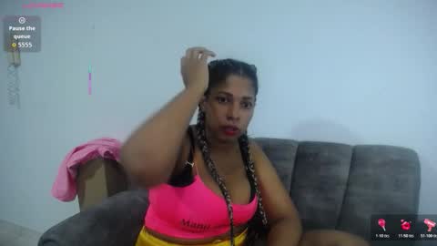 Emilyhines online show from November 2025 01:00:02 AM