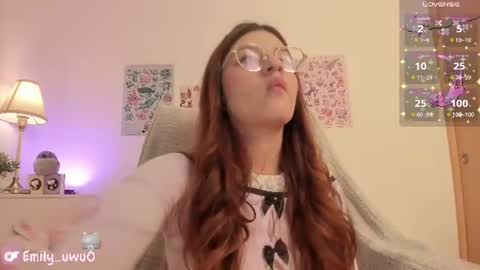 Snapshot of emilyincb1 chatting on July 2026 01:41:01 AM first stream May 5 ig online show from July 2026 01:41:01 AM