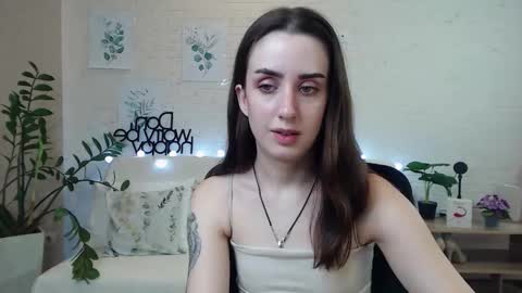 Snapshot of emilylayer chatting on January 2025 03:29:01 AM Emyli online show from January 2025 03:29:01 AM