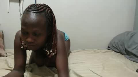 Emilly online show from March 2026 09:53:02 PM