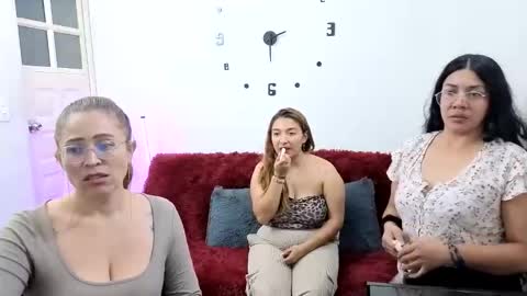 emily  friends online show from June 2026 09:15:02 PM