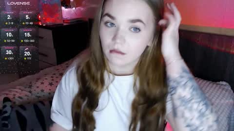 Emily  Emi online show from November 2025 04:08:01 PM