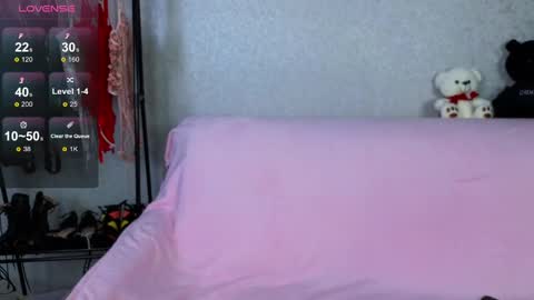 Snapshot of emilyrobbie chatting on February 2025 04:46:02 PM Emily Robbie online show from February 2025 04:46:02 PM