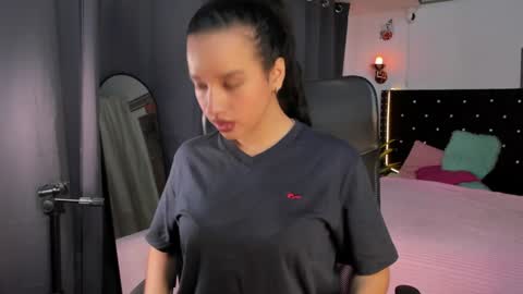 Snapshot of emilyrousex chatting on December 2024 02:41:02 PM emilyrousex online show from December 2024 02:41:02 PM