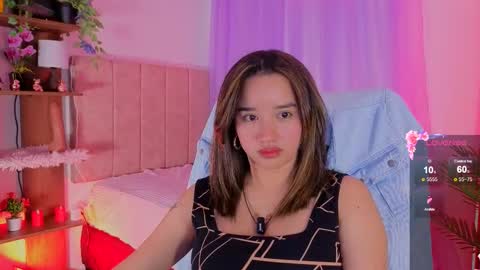 Snapshot of emilyrousex chatting on November 2025 05:35:02 PM emilyrousex online show from November 2025 05:35:02 PM