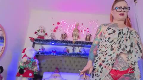 Snapshot of emilyrousse71 chatting on November 2025 08:08:02 PM emily rousse online show from November 2025 08:08:02 PM