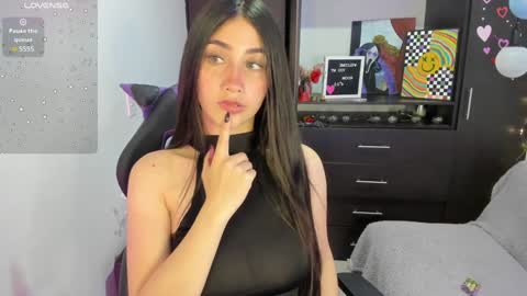 Emy online show from January 2025 11:29:01 PM