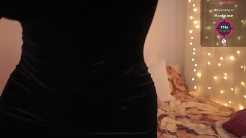 IG thickemmsss online show from February 2025 10:43:01 PM