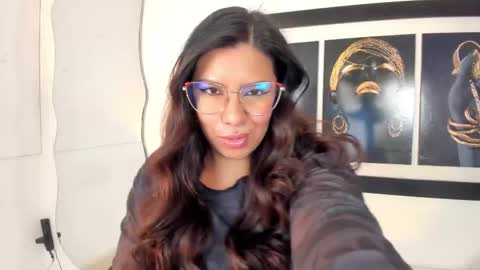 emilyy_cooperr online show from November 2025 12:09:02 PM