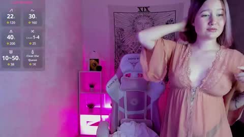 emilyy_keller online show from February 2025 04:31:01 PM