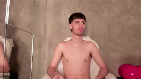 emir_ozan online show from February 2026 07:54:01 PM