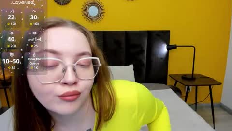 Snapshot of emma_adorablle chatting on September 2025 02:11:02 AM emma_adorablle online show from September 2025 02:11:02 AM