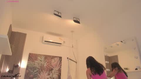 Snapshot of emma_alice_ chatting on September 2025 11:59:01 AM Alice online show from September 2025 11:59:01 AM